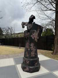 Life or Death: The Giant Wizard’s Chess Pieces