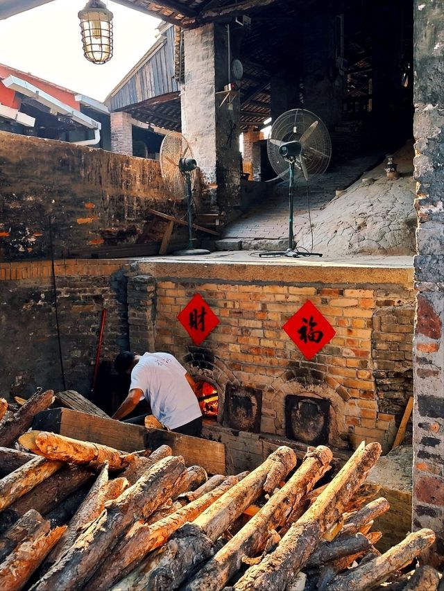 An Hour Escape from Guangzhou: Meeting Ip Man and Sweet Traditions