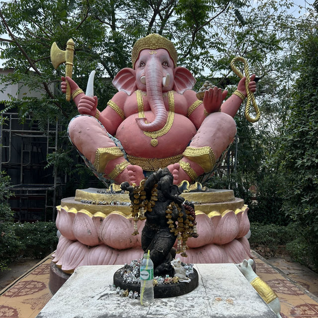 อุทยานพระฤาษี ที่ใหญ่ที่สุดในโลก ” องค์แรก “