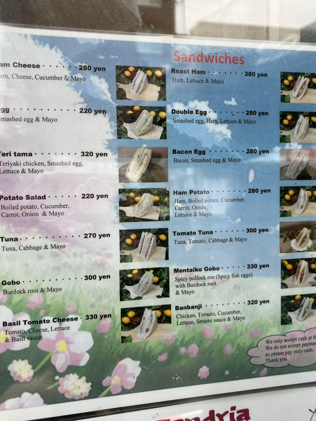 🌙 삿포로 24시간 샌드위치 천국 📍테이크아웃 전문 감성 디저트샵 #산도리아 ⠀