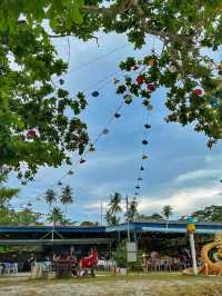 Where Seafood Meets Sunset: Coastal Charm at Hai Boey Seafood 