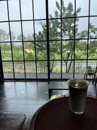 경포호 풍경을 감상할 수 있는 강릉 테라로사 경포호수점☕️