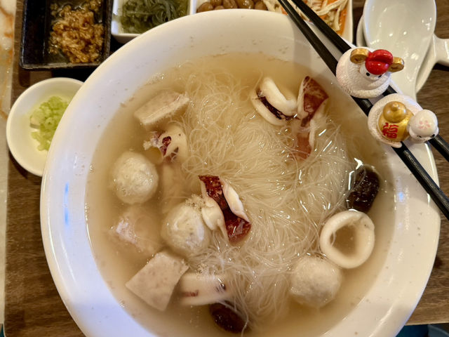 高雄漢來飯店的大堂鋼琴酒吧.午餐.下午茶美食美味料理.值得推薦大家