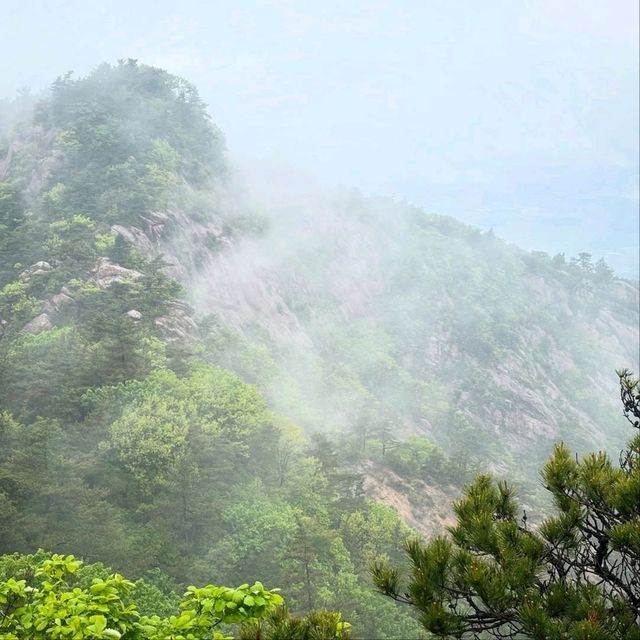 Cheonhwangbong, Outta Breath, In the Clouds, Lovin’ Life