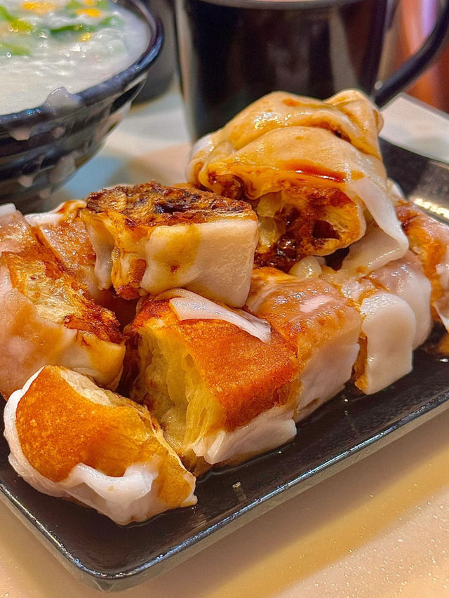 Best Congee Spot in Tsim Sha Tsui! : Master Congee
