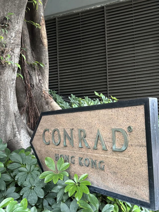 Timeless Elegance and Elevated Tranquility at Conrad Hong Kong