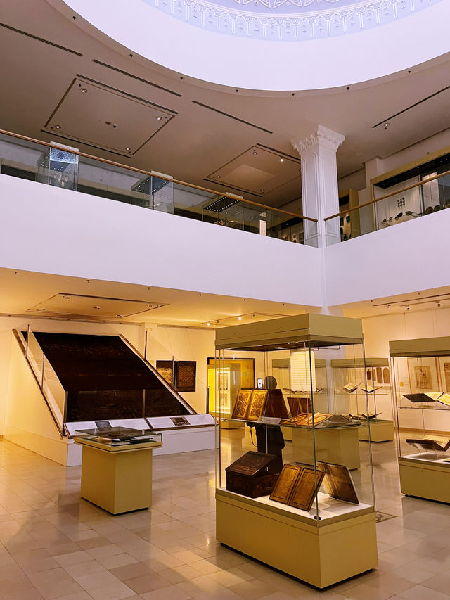 Must-Visit Gem: Islamic Arts Museum Malaysia and Its Stunning Indian Gallery Collection 