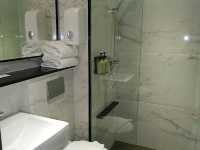 “Compact Convenience: A Budget-Friendly Stay with Modern Perks”