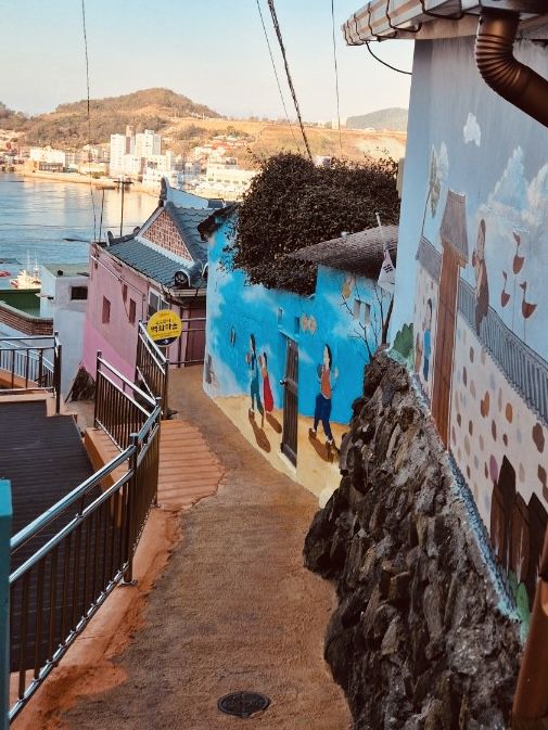 Angel Mural Village: Yeosu's Whimsical Hillside Art Walk