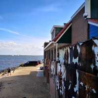 🌊🎣 Volendam Summer Escape: A Postcard-Perfect Dutch Fishing Village  