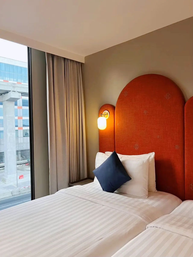 💛 มาแล้วต้องมาอีก!  Benjarong Hotel 