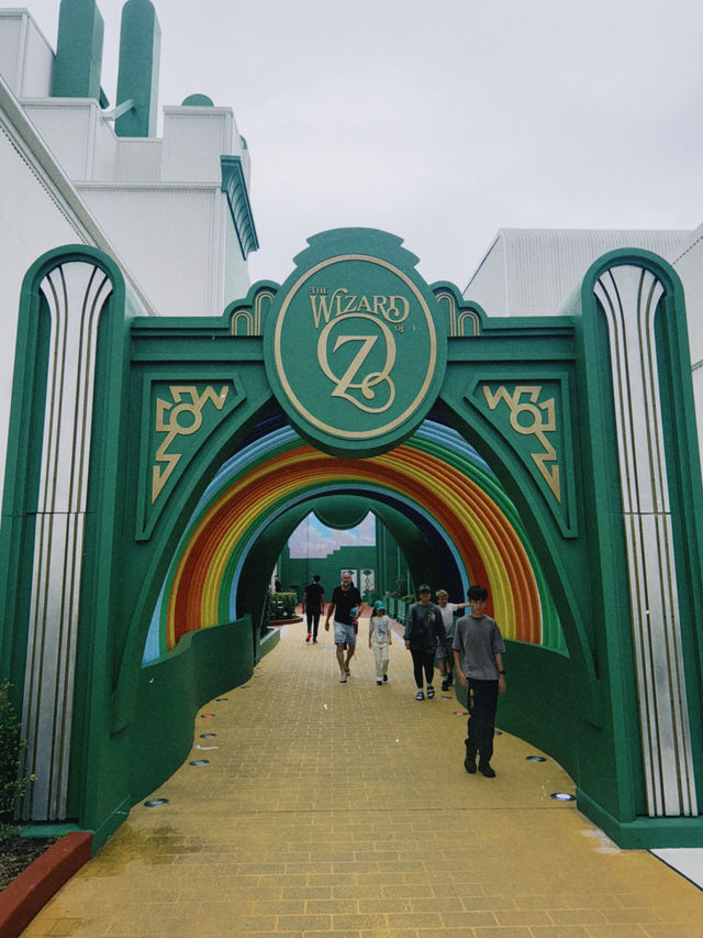 Warner Bros. Movie World !