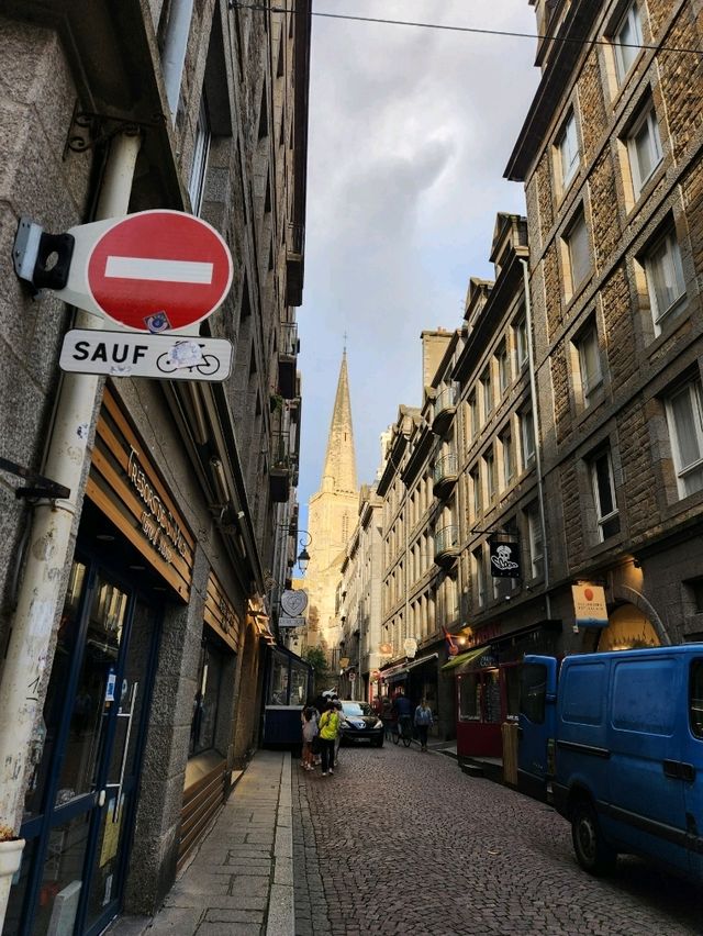 ⚓🌊 Saint-Malo｜在海盜之城，吃一口風與鹽的味道