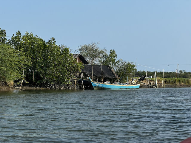 ล่องเรือคลองเขาแดง ประจวบคีรีขันธ์