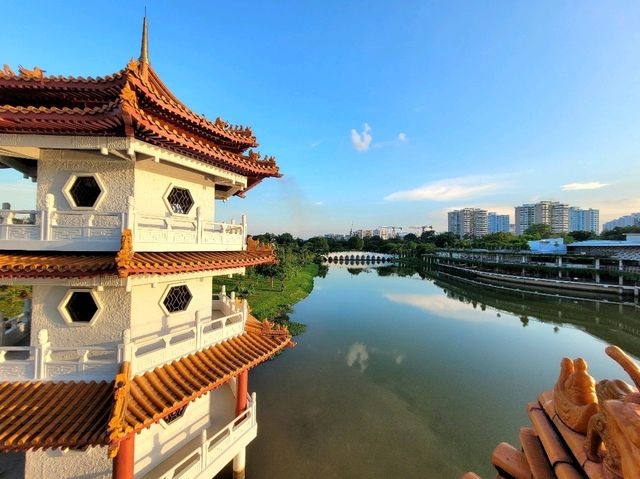 Twin Pagoda: A Peaceful Spot by the Lake