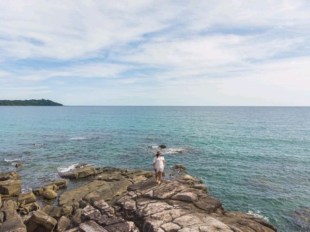 ที่พักเกาะกูด ที่โคตรเงียบสงบร่มรื่น กัปตันฮุค