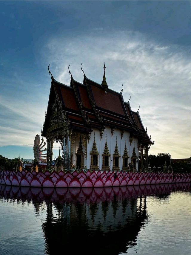 Temple Hopping in Koh Samui