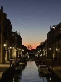 The Hour Of The Lion: Venice’s Twilight Ritual