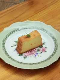 Jakarta’s Secret Garden Café with Retro Soul