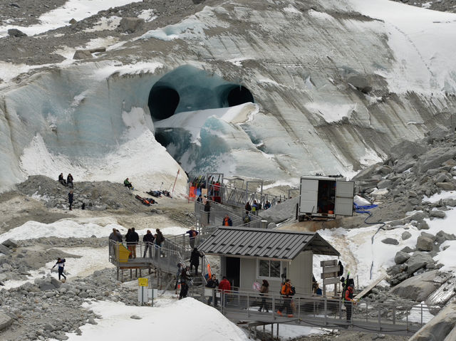 นั่งรถไฟชมธารน้ำแข็งMontenvers-Mer de Glace