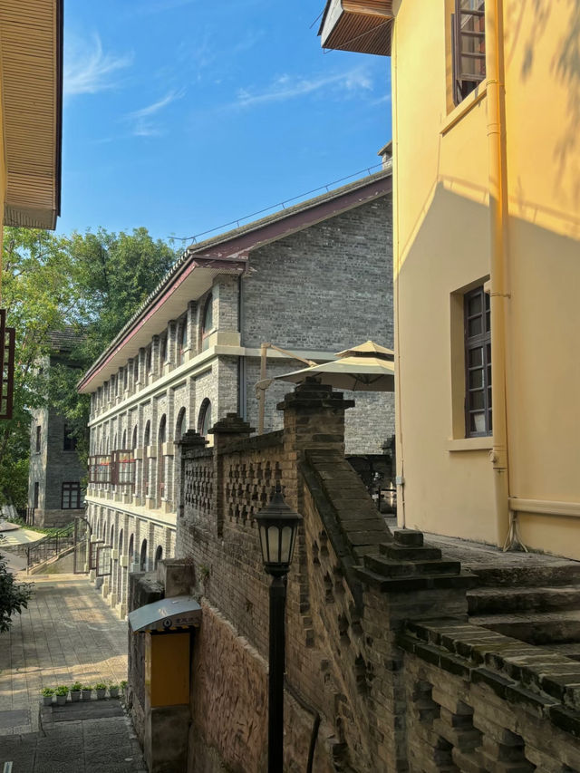 Chongqing People’s Auditorium 🏛️