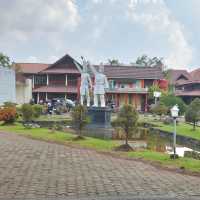 Pontianak's Cultural Gem: The West Kalimantan Museum and Dayak Heritage