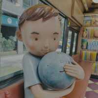 Whimsical Moments with Jimmy’s Moon Bus in Taipei