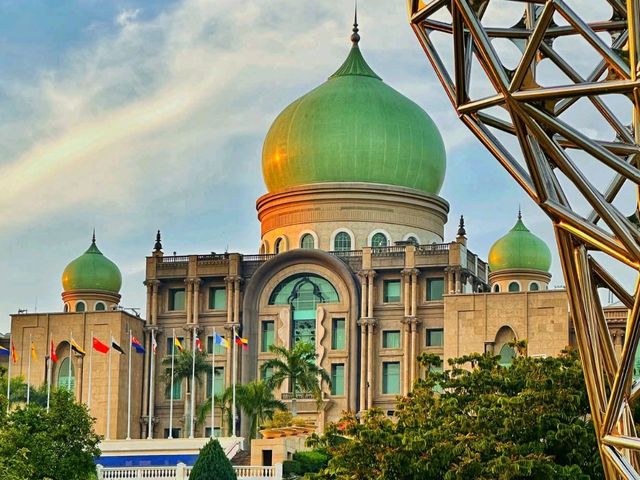 Putra Mosque – A Pink Marvel by the Lake