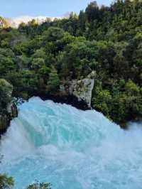 Huka Falls — New Zealand’s Turquoise Thunderbolt on the Waikato River 