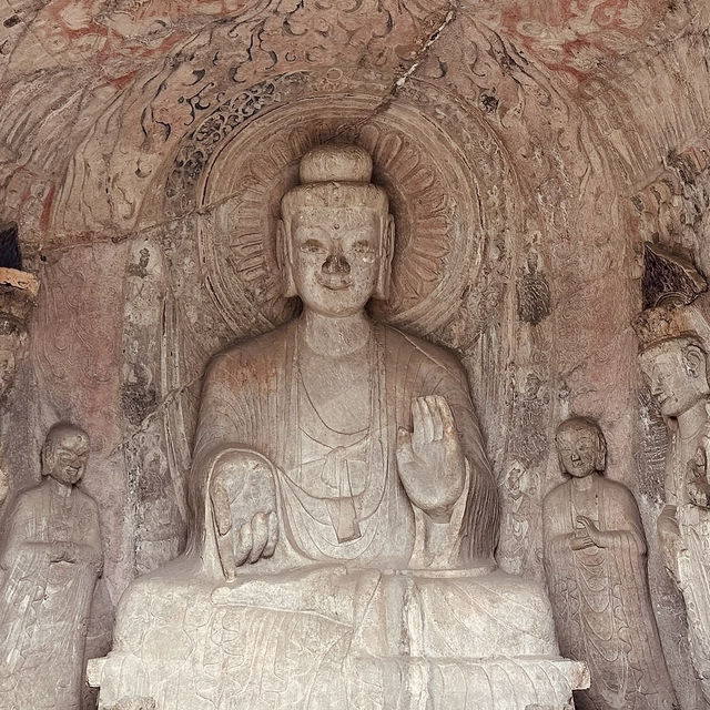Luoyang: Ancient Capital of Peonies & Temples