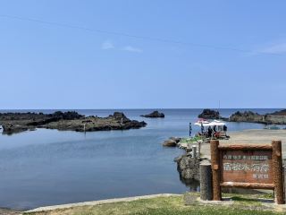 Quiet seaside settlement