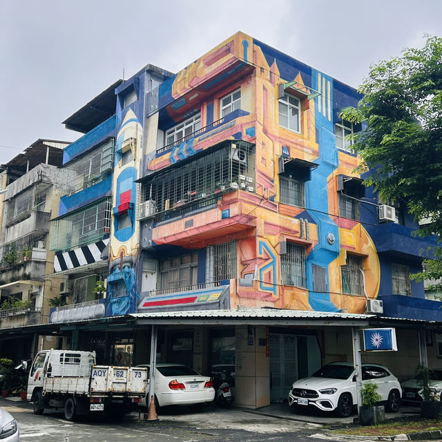 🎨 WeiWu Mi Mi Village: Kaohsiung’s Open-Air Street Art Museum – Your Ultimate Guide