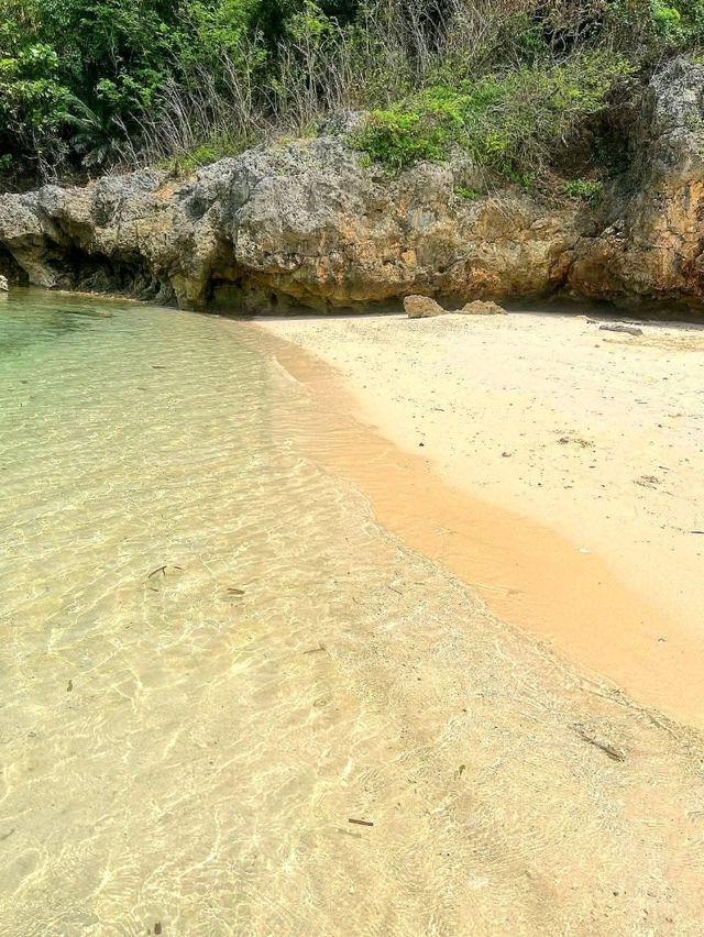 Ave Maria Islet: A Tiny Gem in Guimaras