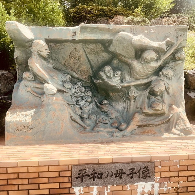 🕊️ Nagasaki Peace Park: A Solemn Tribute to Resilience and Hope
