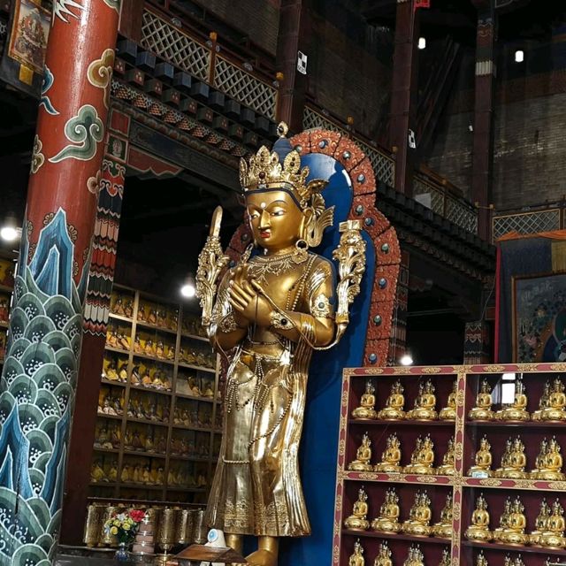 Finding Peace at Gandantegchinlen Monastery