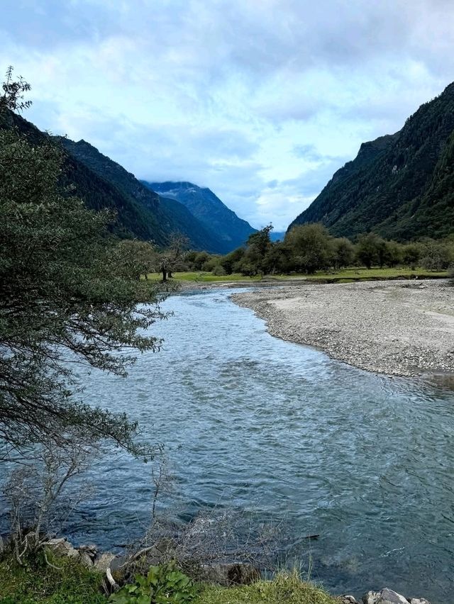 Shuangqiaogou Scenic Valley Shuangqiaogou Scenic Valley