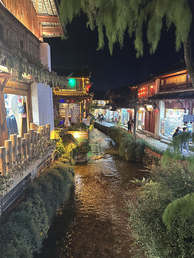 Lijiang Ancient Town - Two Worlds in One Day✨ Lijiang Ancient Town - Two Worlds in One Day✨