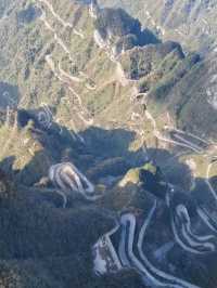 🌄天門山奇遇｜雲霧仙境x99道彎公路挑戰🚗