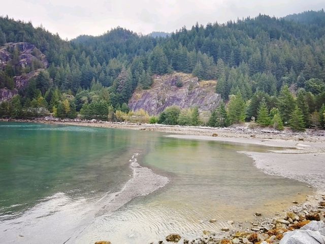 溫哥華波特灣省立公園:海水湛藍🌊 溫哥華波特灣省立公園:海水湛藍🌊