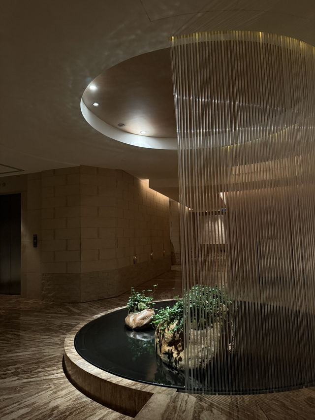 半島酒店極致Spa + pool side午餐體驗