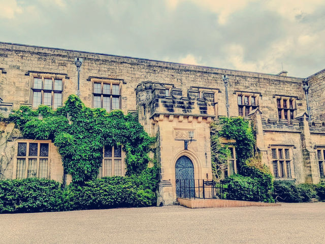 Solo on the Marches: A Day at Chirk Castle
