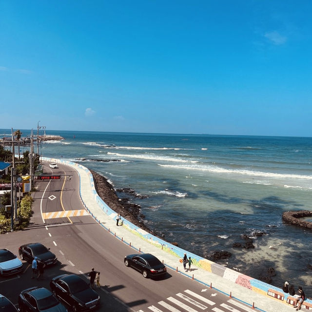 Practical Comfort in a Vibrant Coastal Hub