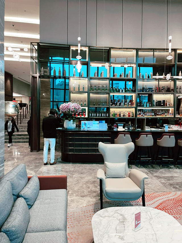 Sheraton Hotel Kuching: The Ideal Choice for a Comfortable and Luxurious Stay 