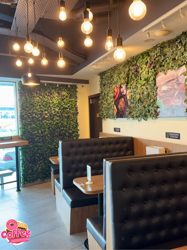 Chillin’ at Grand Hallmark: Johor Bahru’s Modern Gem ☕🏨 Chillin’ at Grand Hallmark: Johor Bahru’s Modern Gem ☕🏨