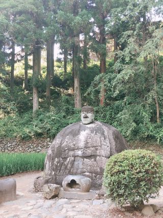 A spontaneous bus trip to power spots: Manji Stone Buddha & Suwa Taisha Shrine in Nagano