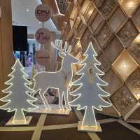 พิกัด : ถ่ายรูปต้นคริสต์มาส ทำจากไม้ไผ่+งานจักสาน