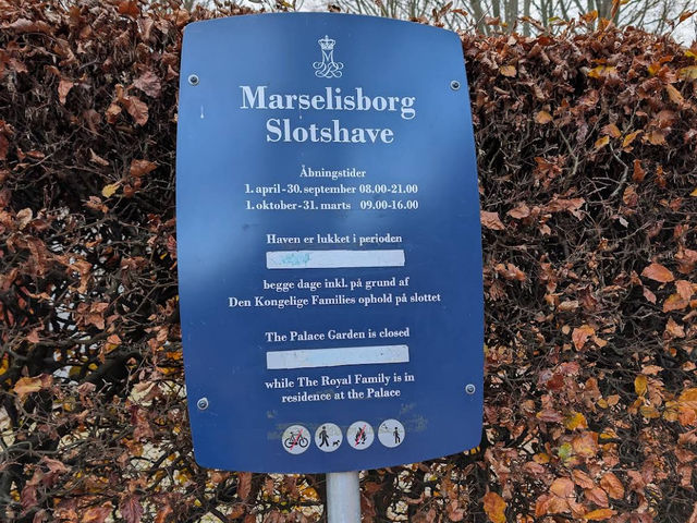 🏰✨ Marselisborg Slot – A Quiet Royal Escape in Aarhus 🏰✨ Marselisborg Slot – A Quiet Royal Escape in Aarhus