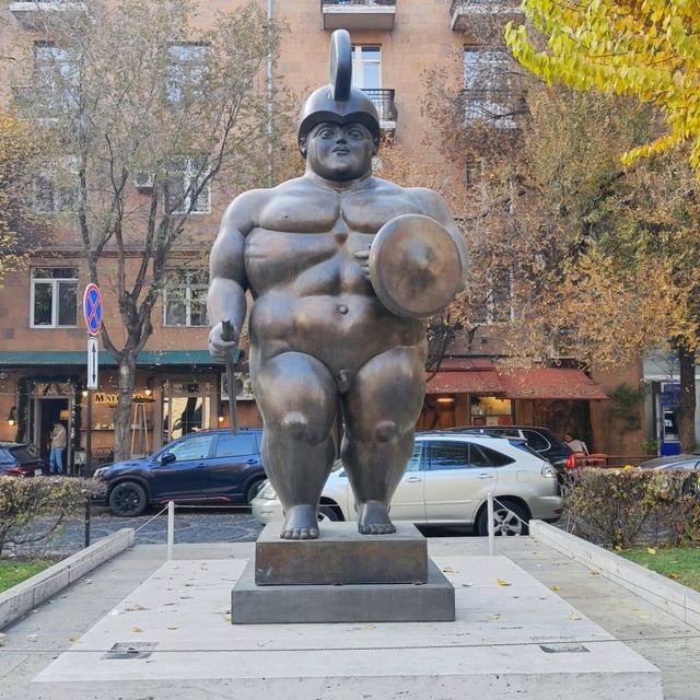 Statue Moments💙🇦🇲