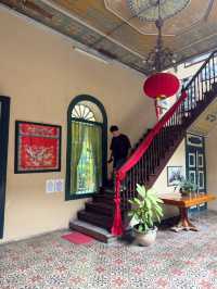 Medan 3-Day Photography Journey: Royal Palace, Street Life, Local Parks, Durian Tasting
