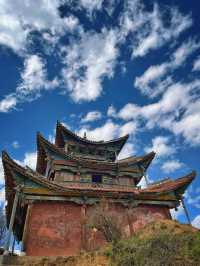 Lost in Time: A Journey Through Shangrila Dukezong Old Town